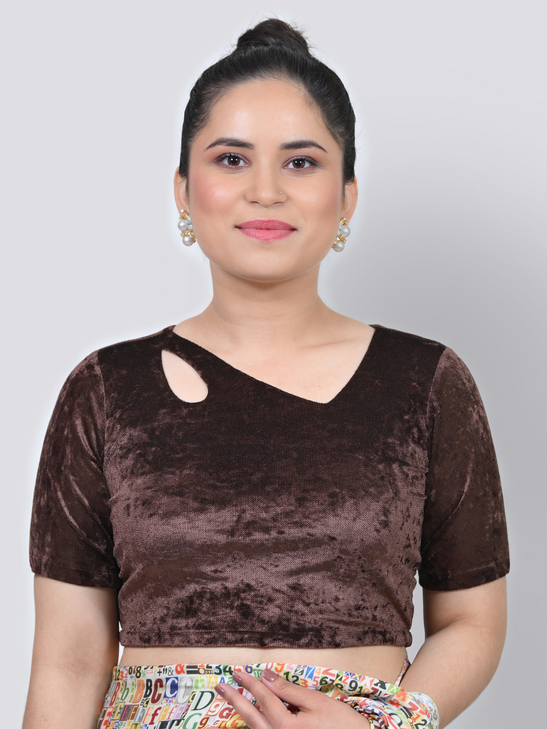 

OFFICE & YOU Velvet Saree Blouse, Brown