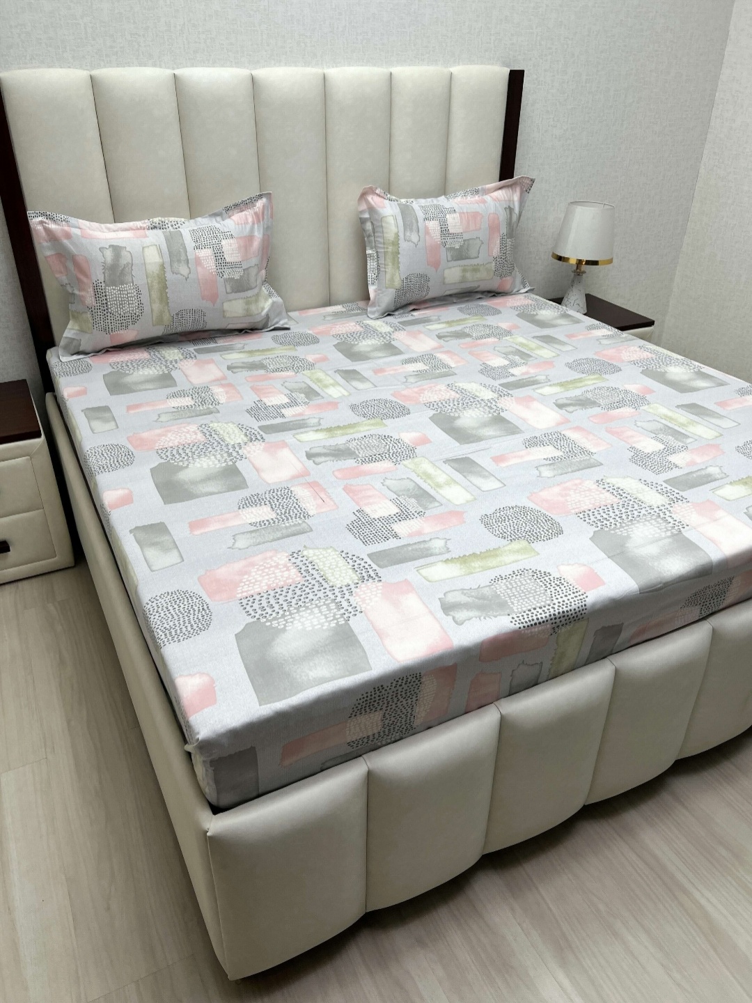 

Pure Decor Royal Passion Grey Printed 250TC Pure Cotton Queen Bedsheet Set 2.28mx2.54m