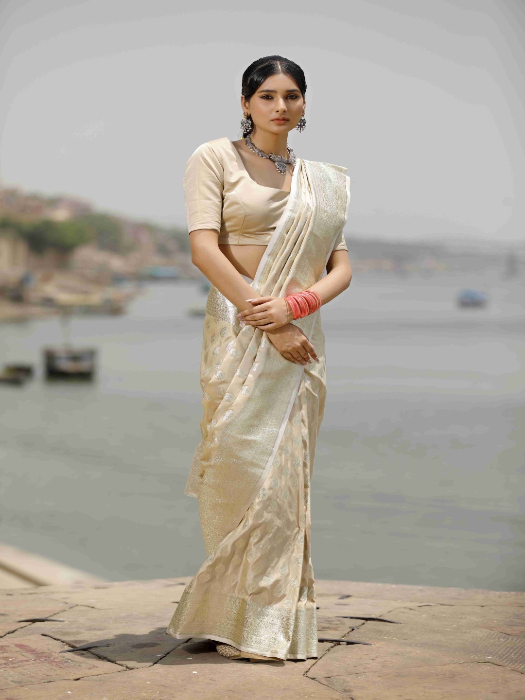 

The Front Row Woven Design Zari Pure Silk Banarasi Saree, Cream