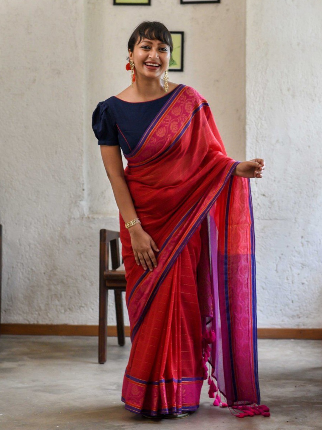 

Suta Maroon Mul Cotton with Zari Saree