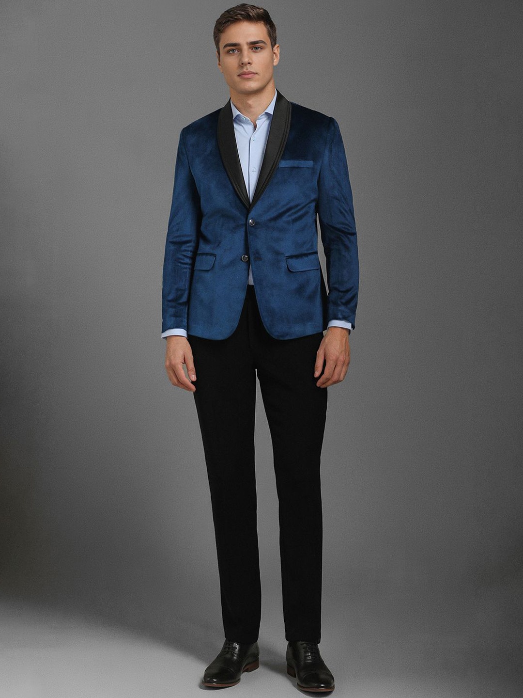 

Louis Philippe Men Slim Fit Single-Breasted Two Piece Formal Suit, Blue