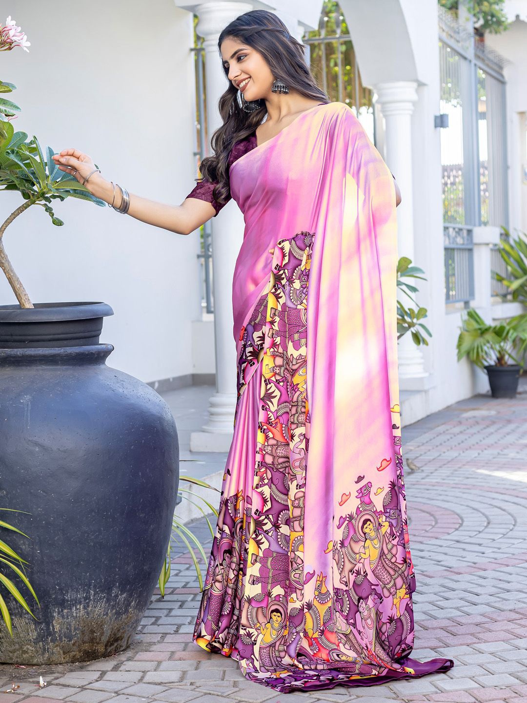 

Saree mall Printed Pochampally Saree, Pink