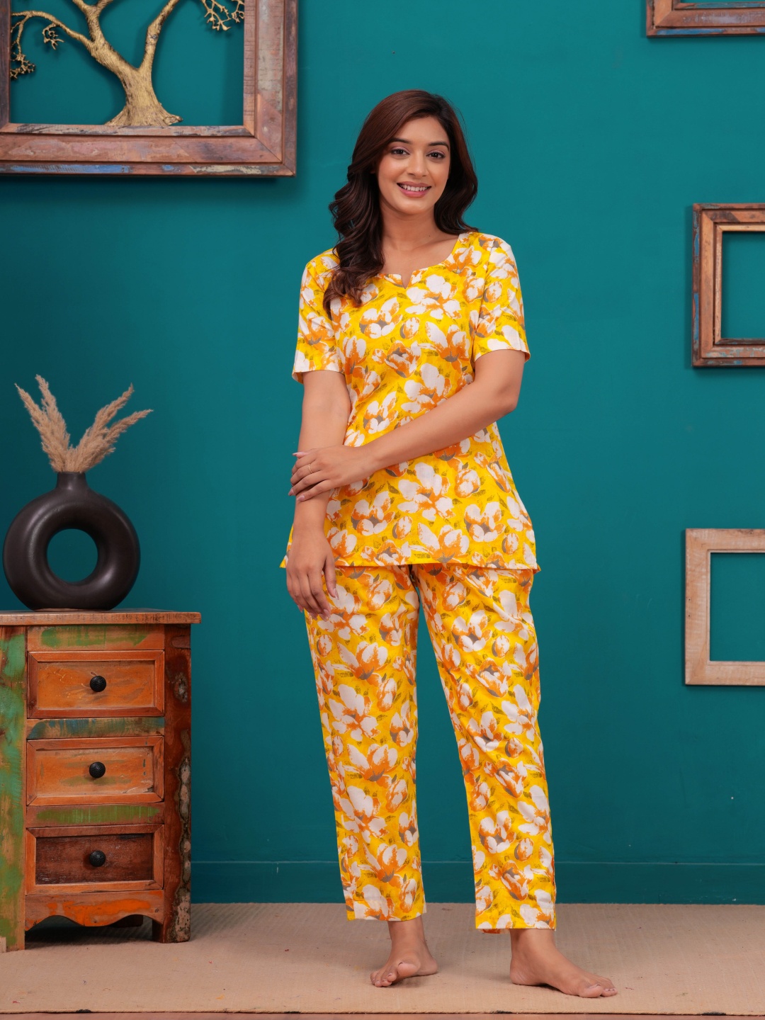 

mad fury Floral Printed Pure Cotton Night suit, Yellow