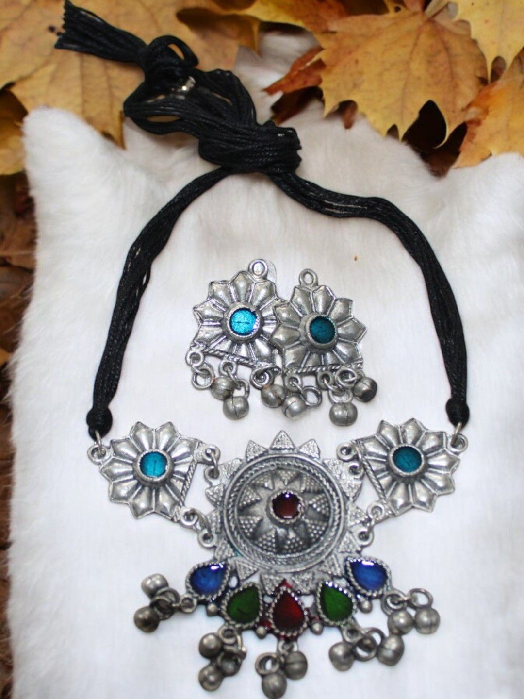 

Jolly Faces Stone Studded & Beaded Jewellery Set, Silver