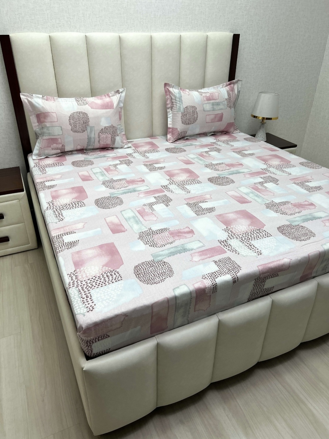 

Pure Decor Blue & Pink Geometric Queen Bedsheet with 2 Pillow Covers