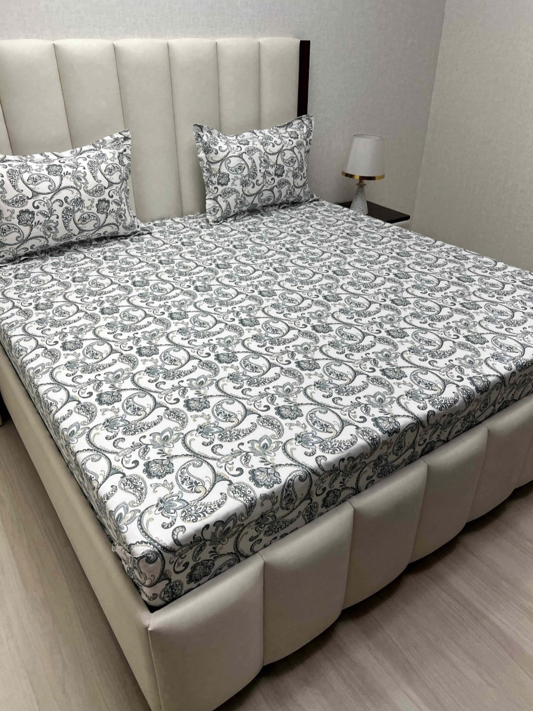 

Pure Decor Royal Passion White Floral 330 TC Pure Cotton Queen Bedsheet 2.28 m x 2.54 m