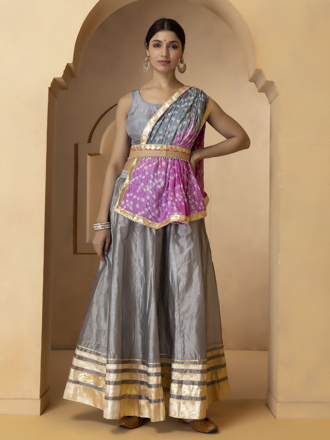 

Geroo Luxe Ready to Wear Lehenga & Unstitched Blouse With Dupatta, Grey