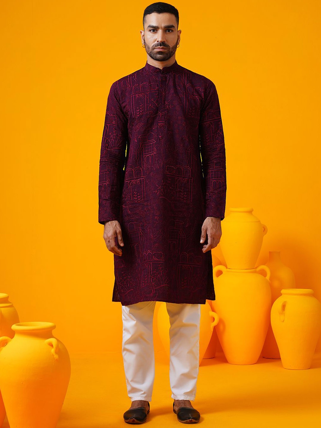 

SOJANYA Floral Thread Work Band Collar Straight Kurta, Burgundy