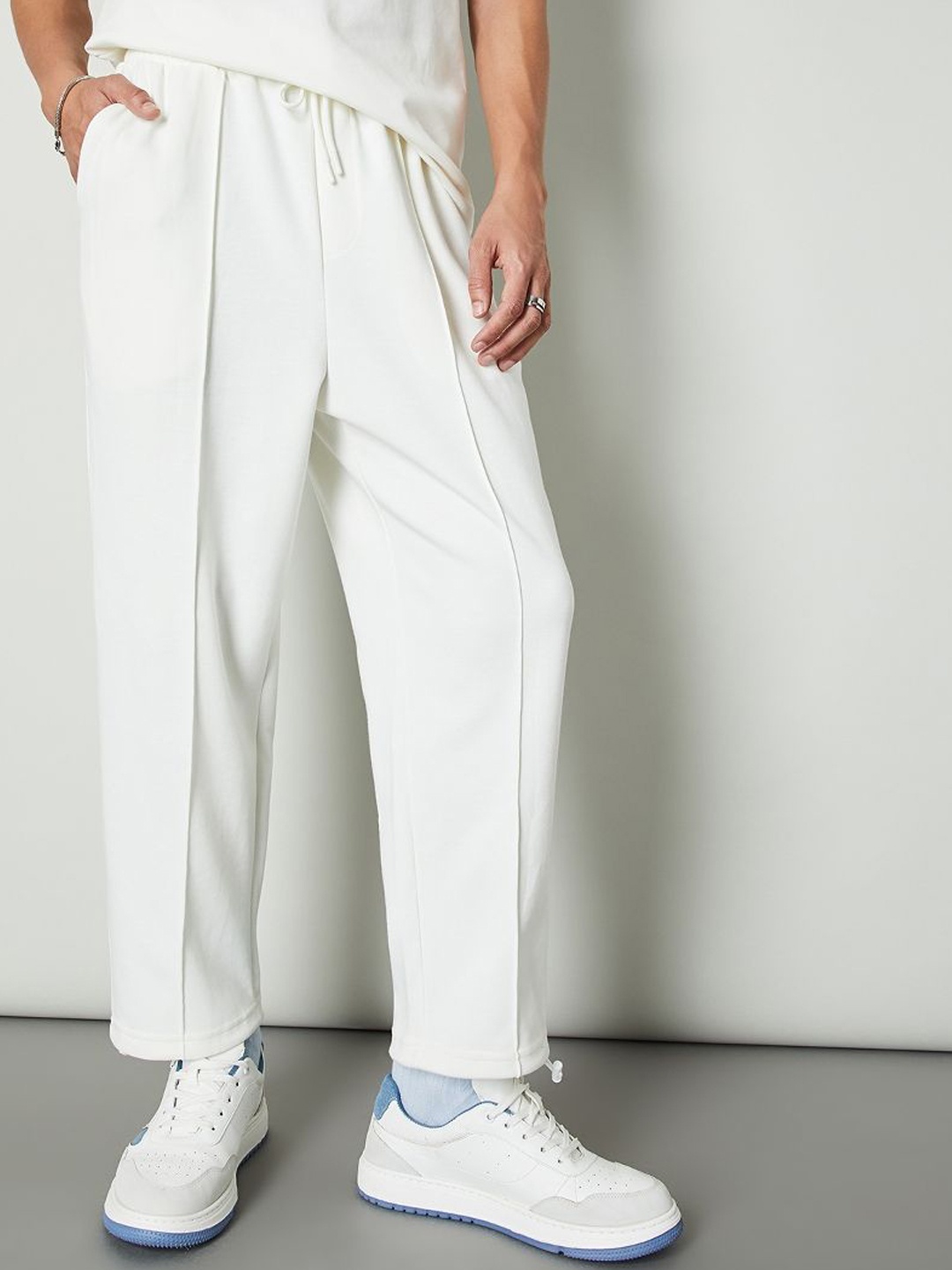 

max Men Mid Rise Track Pant, Cream