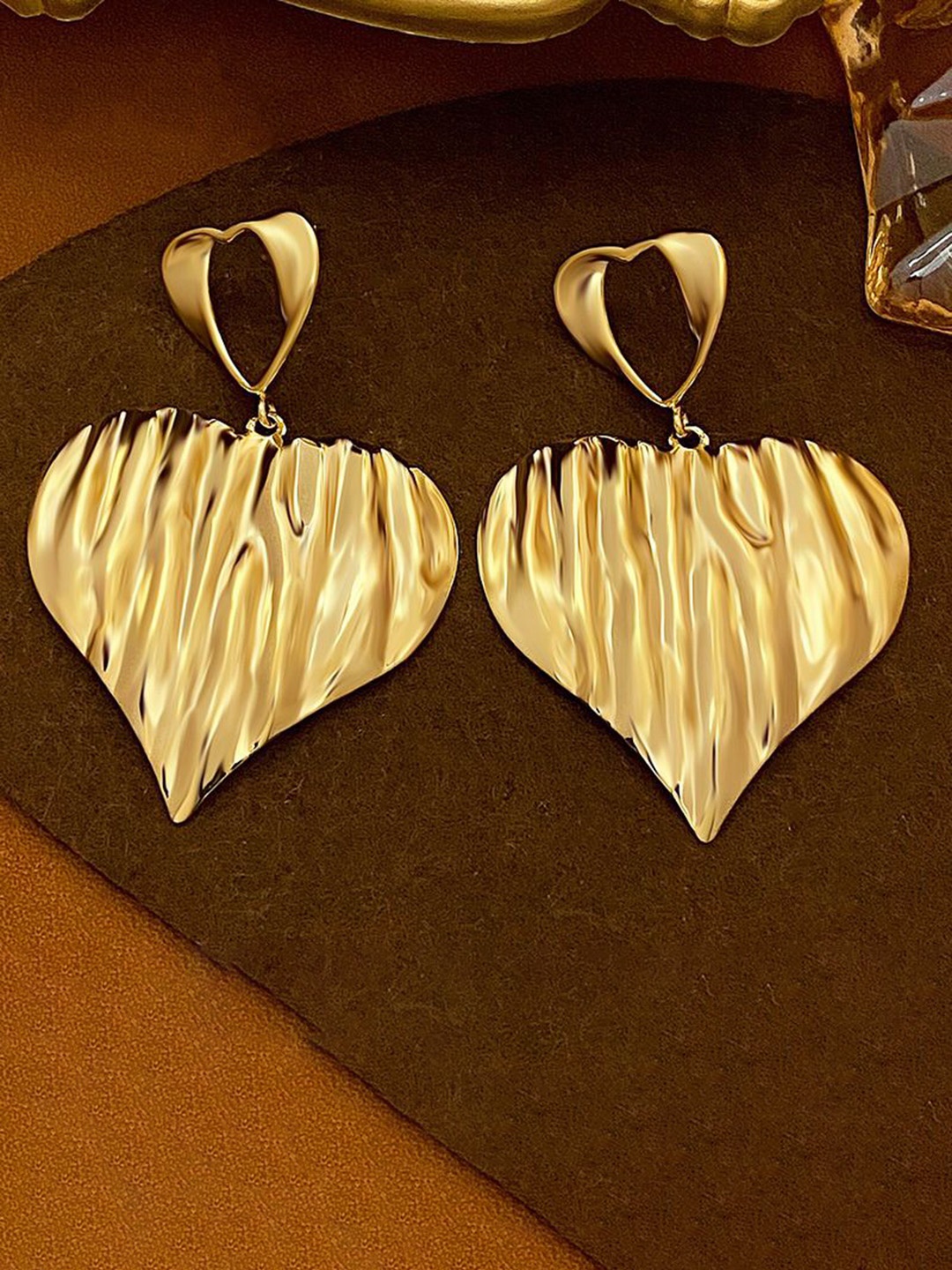 

DIVASTRI Stainless Steel Gold-Plated Heart Shaped Drop Earrings