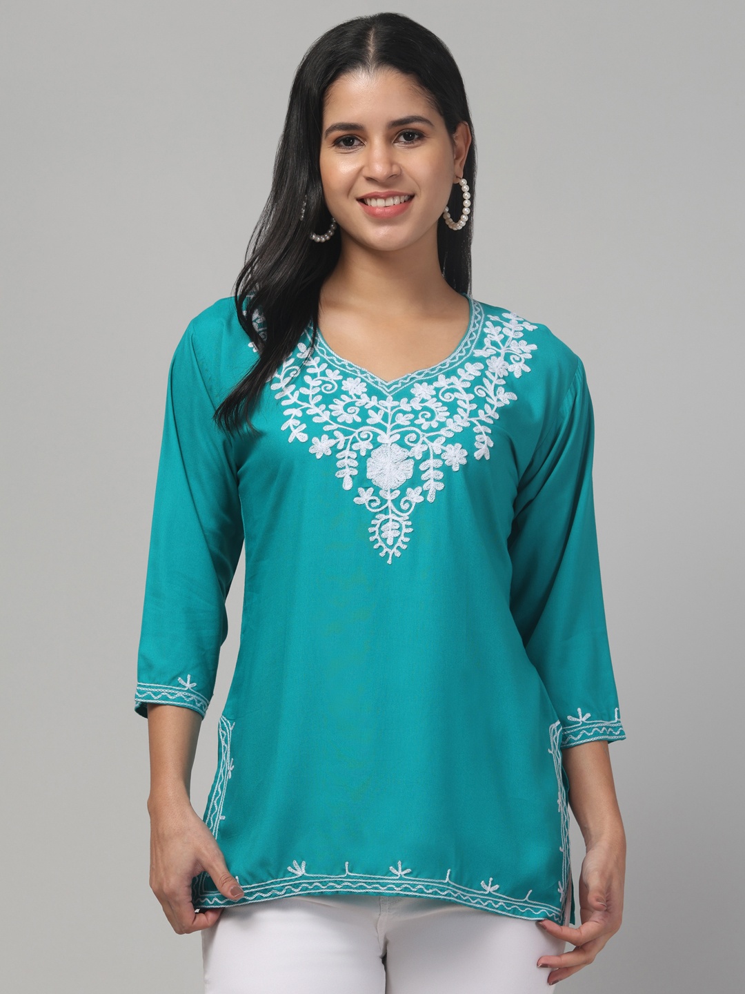 

Trend Level Women Floral Embroidered Kurti, Sea green