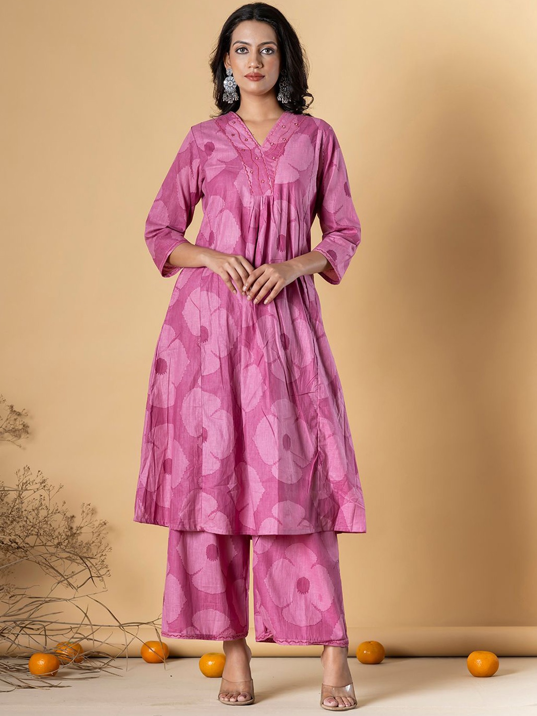 

Readiprint Fashions Floral Printed V-Neck Pure Cotton A-Line Kurta With Palazzos, Pink