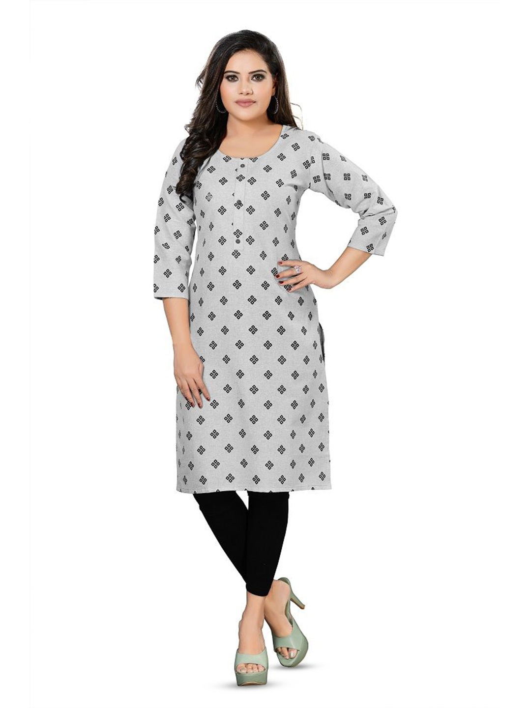 

DREAM & DZIRE Geometric Printed Round Neck Pure Cotton Straight Kurta, Grey