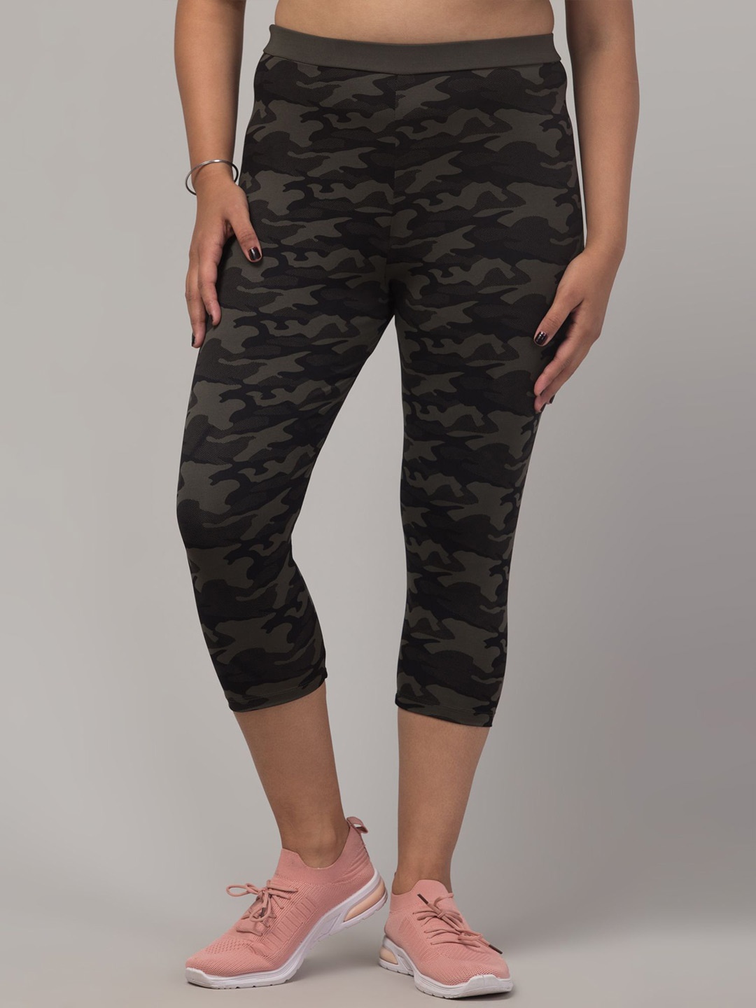 

CKARFE Women Printed Capris, Black