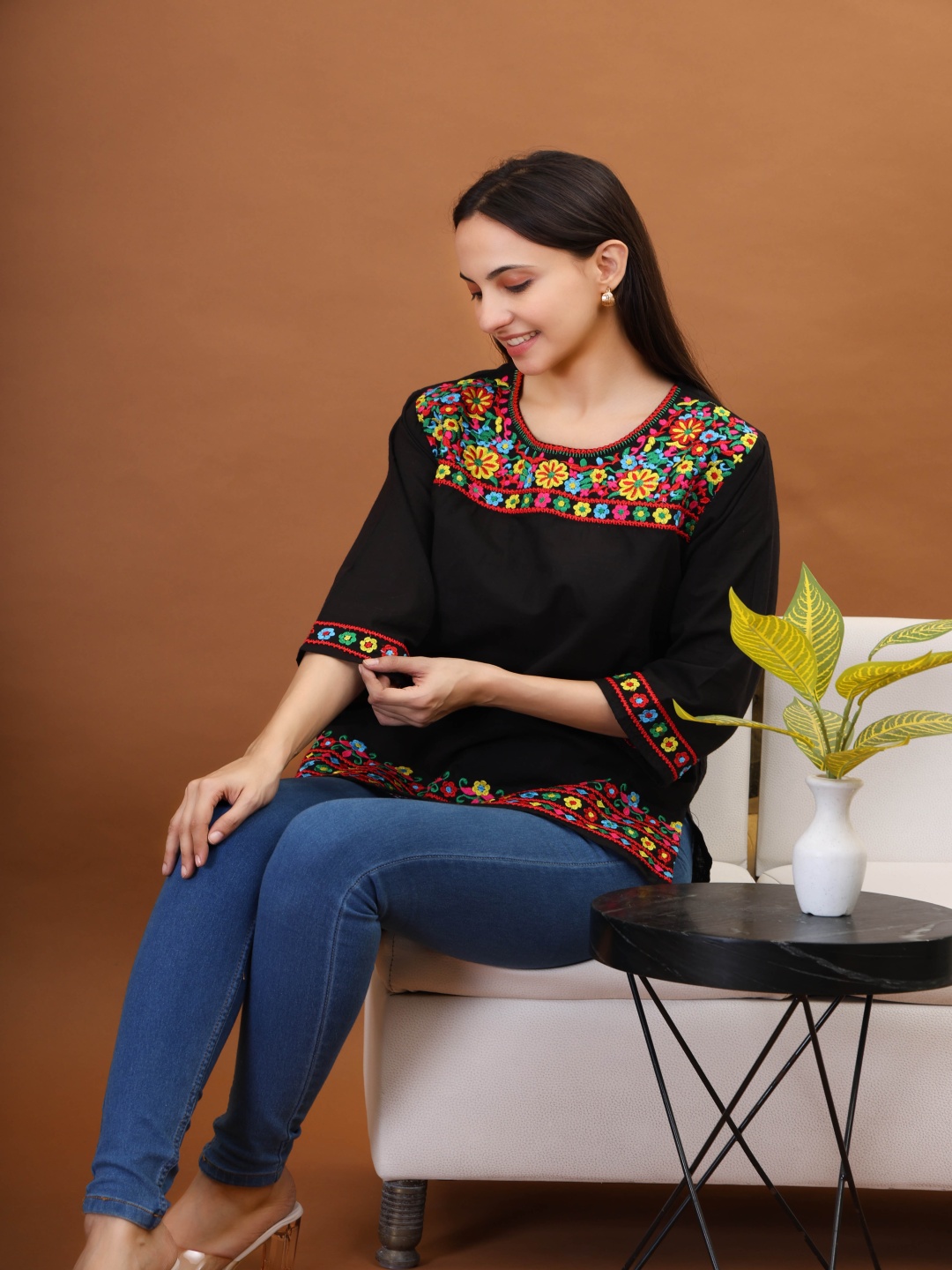 

Moda Rapido Floral Embroidered Pure Cotton Kurti, Black