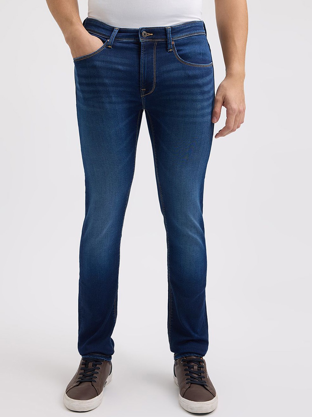 

Pepe Jeans Men Vapour Slim Fit Mid Rise Light Fade Stretchable Jeans, Blue