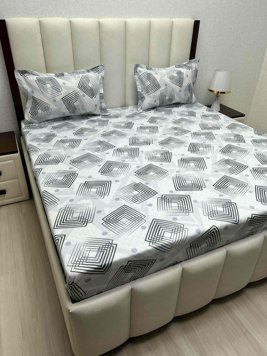 

Pure Decor Royal Passion Grey Printed Pure Cotton 230TC Queen Bedsheet Sets 2.28m x 2.54m