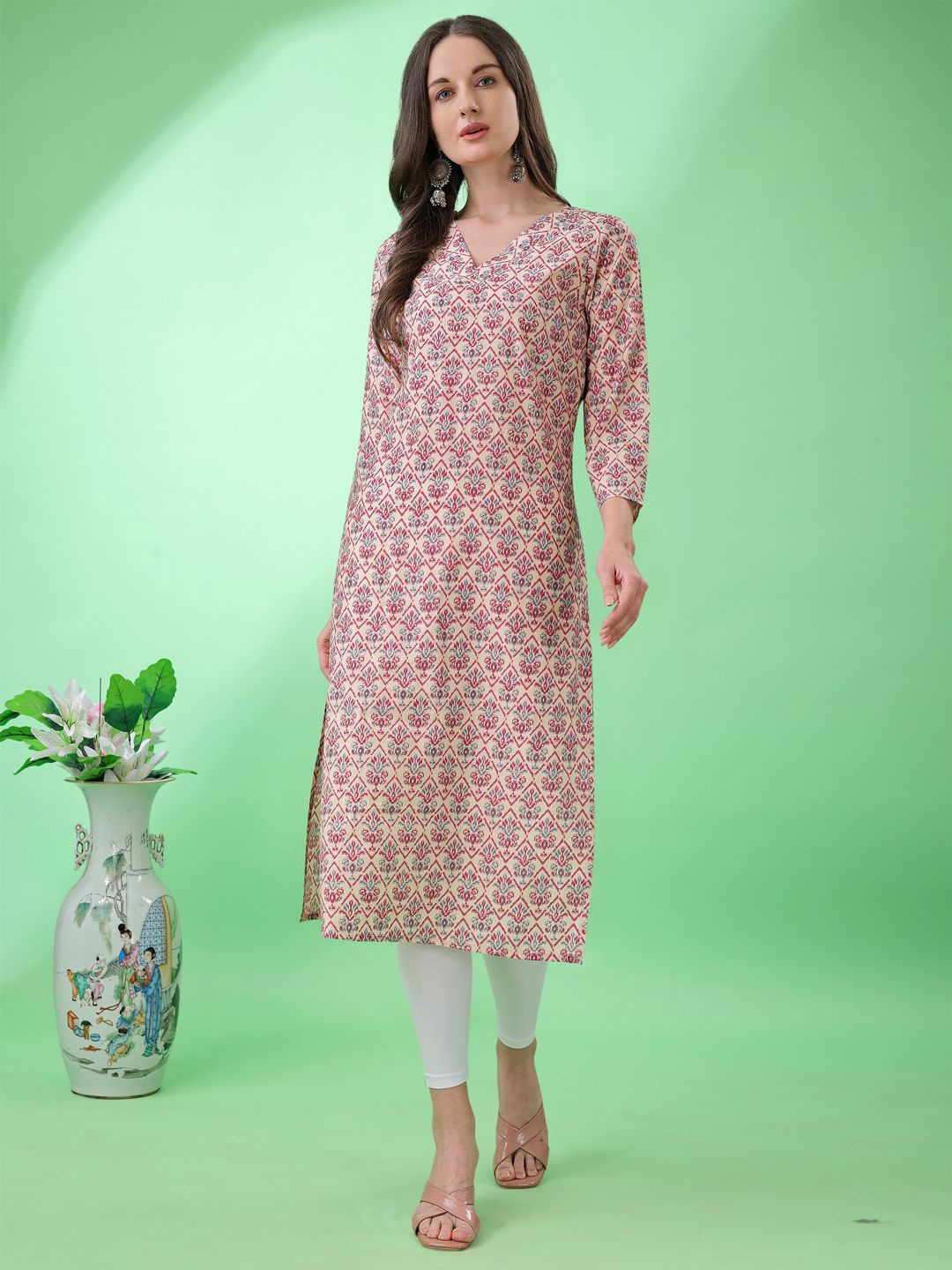 

Tikhi Imli Ethnic Motifs Printed V-Neck Silk Straight Kurta, Beige