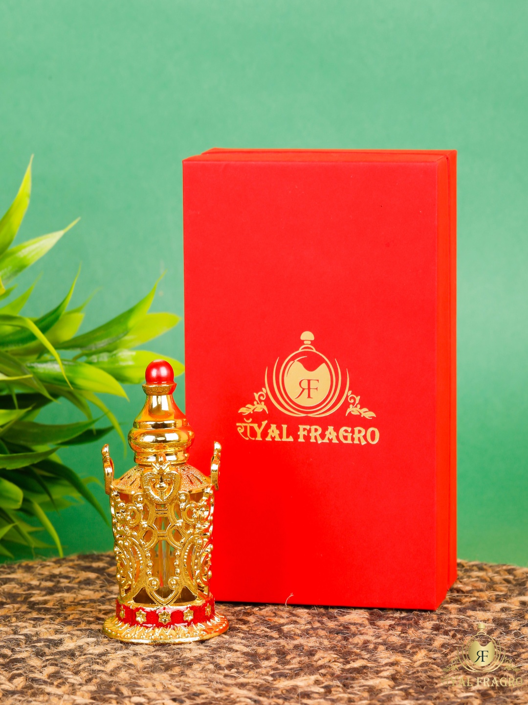 

Royal Fragro Dinar Mukhlas Alcohol Free Attar- 15 ml, Gold