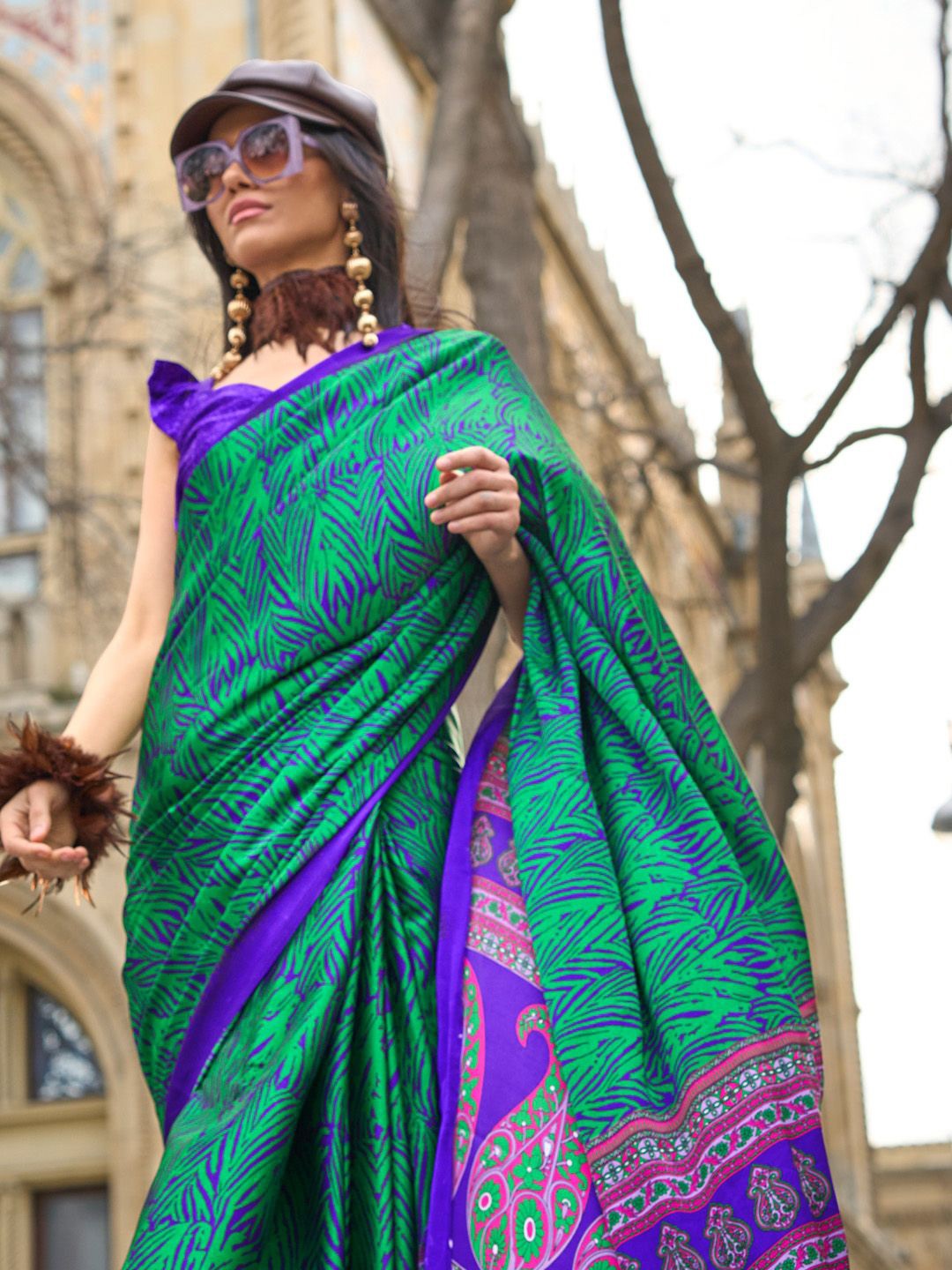 

BLENDIFY Satin Saree, Green