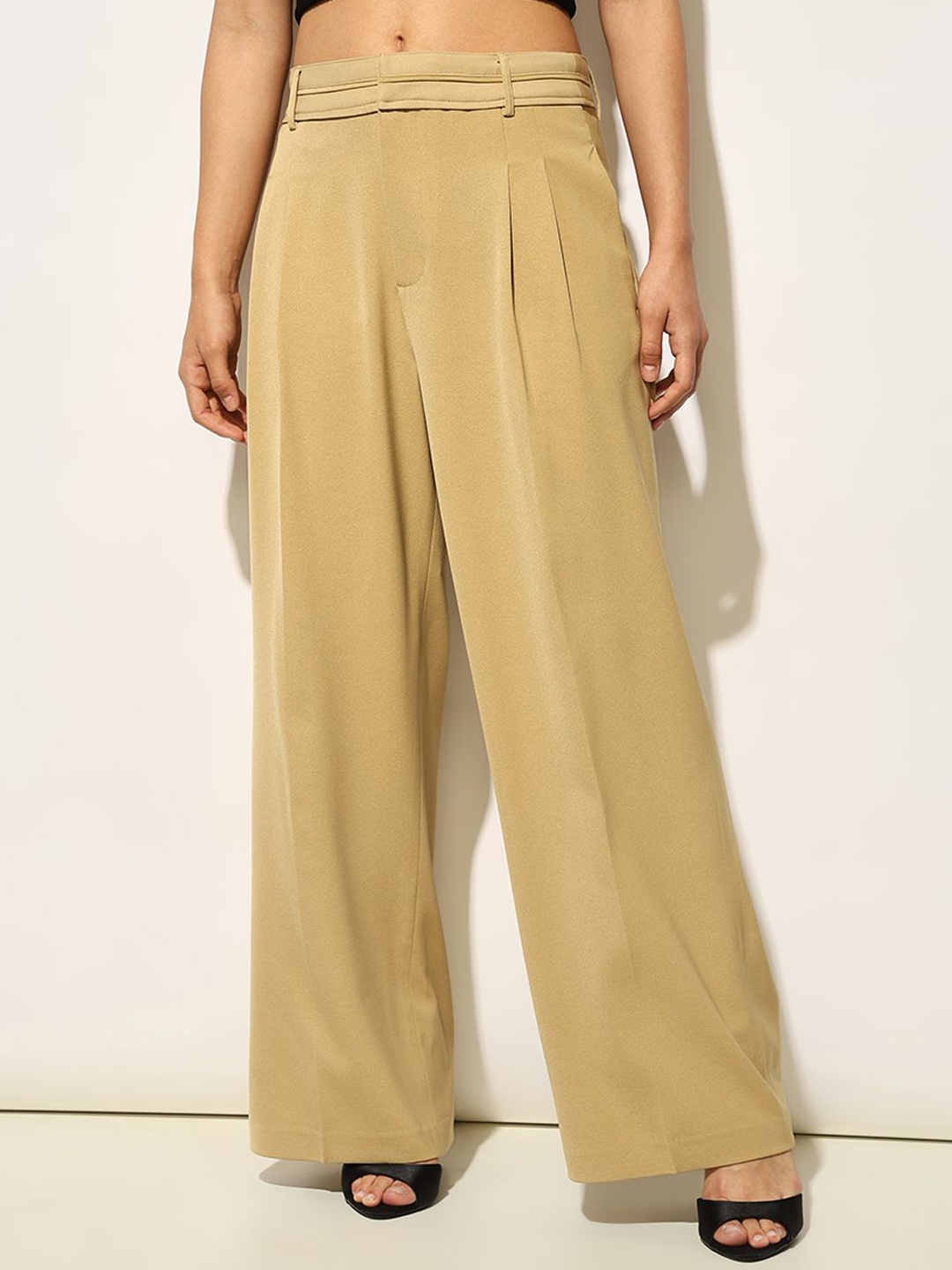 

ONLY Women Flared High-Rise Pleated Trousers, Khaki