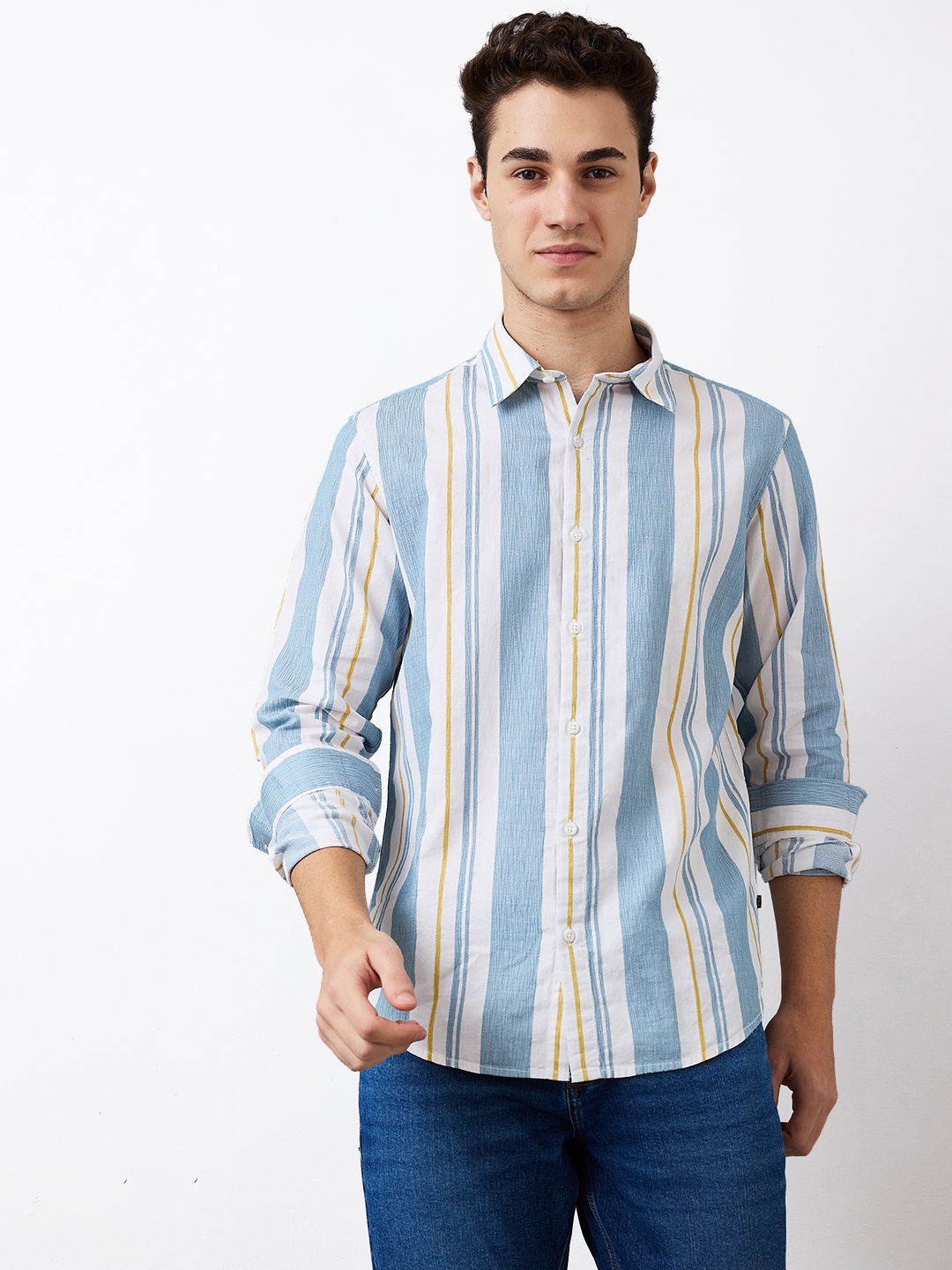 

SPYKAR Men Spread Collar Vertical Striped Cotton Casual Shirt, Blue