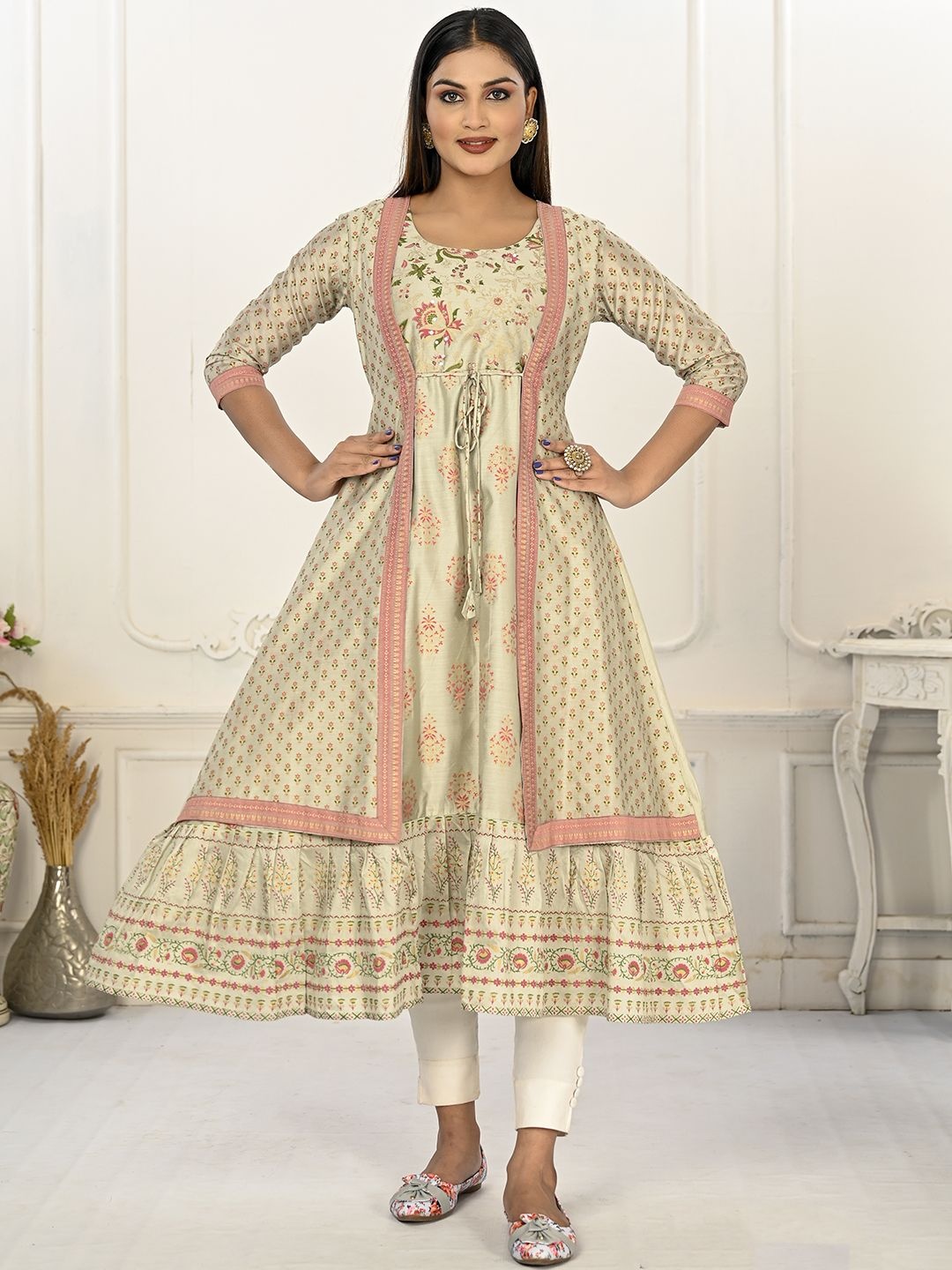 

Krimmple Floral Printed Round Neck Pure Cotton Anarkali Kurtas, Green