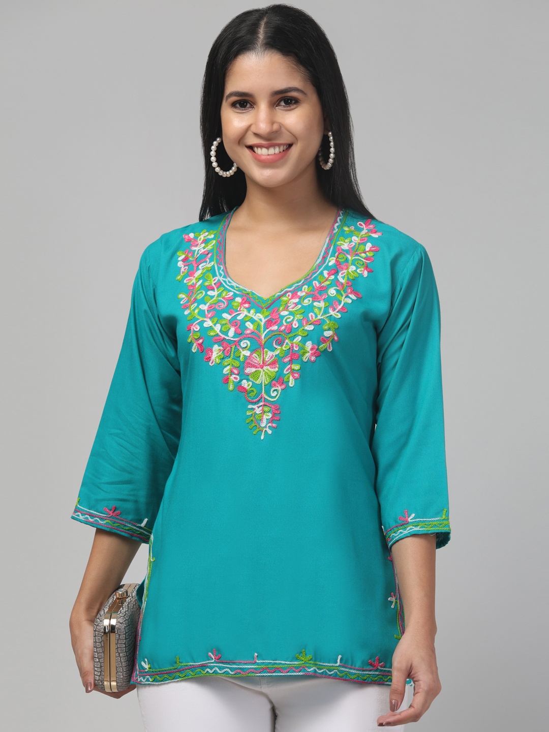 

Trend Level Women Floral Embroidered Kurti, Sea green