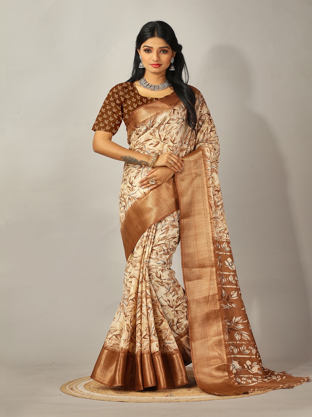 

A.V.M. SILK MILLS Floral Zari Pure Crepe Saree, Brown