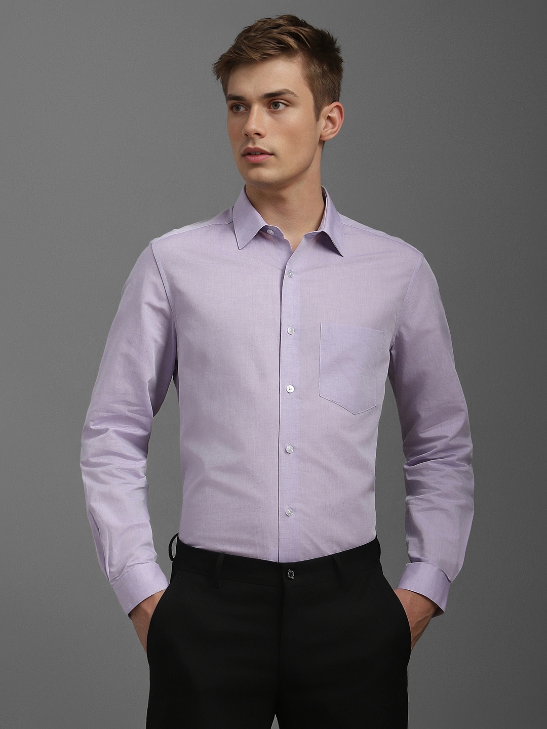 

Louis Philippe Men Classic Fit Spread Collar Solid Cotton Linen Formal Shirt, Lavender