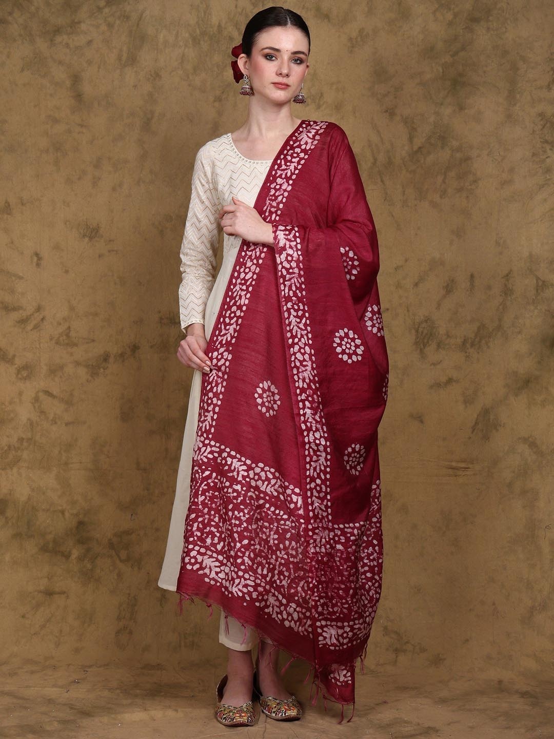 

Exotic India Batik Printed Chakra Pattern Art Silk Dupatta, Red