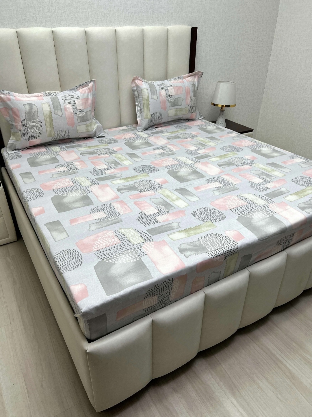 

Pure Decor Royal Passion White Printed Cotton 300 TC Queen Bedsheet Set 2.28 m x 2.54 m