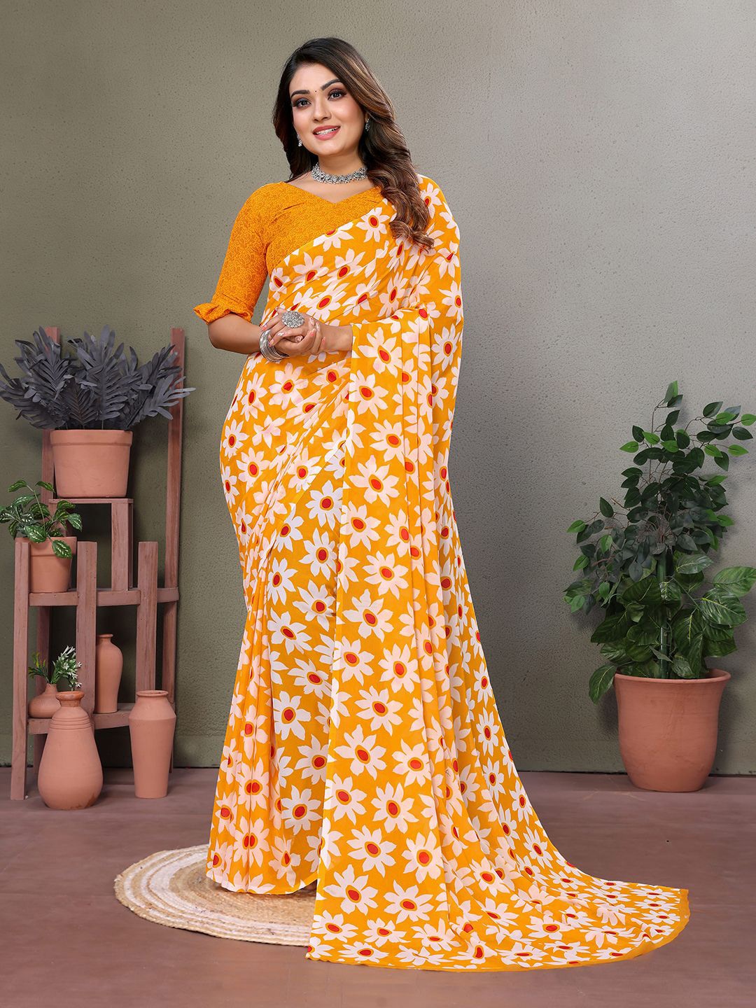 

Moda Rapido Floral Printed Saree, Yellow