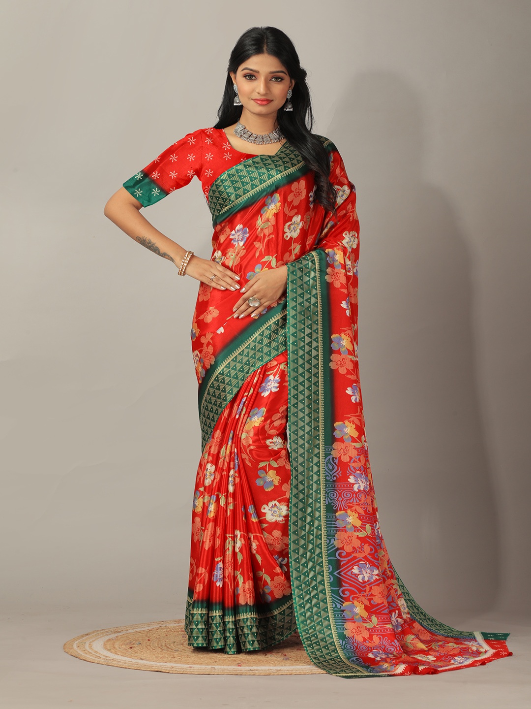 

A.V.M. SILK MILLS Floral Printed Pure Crepe Saree, Red