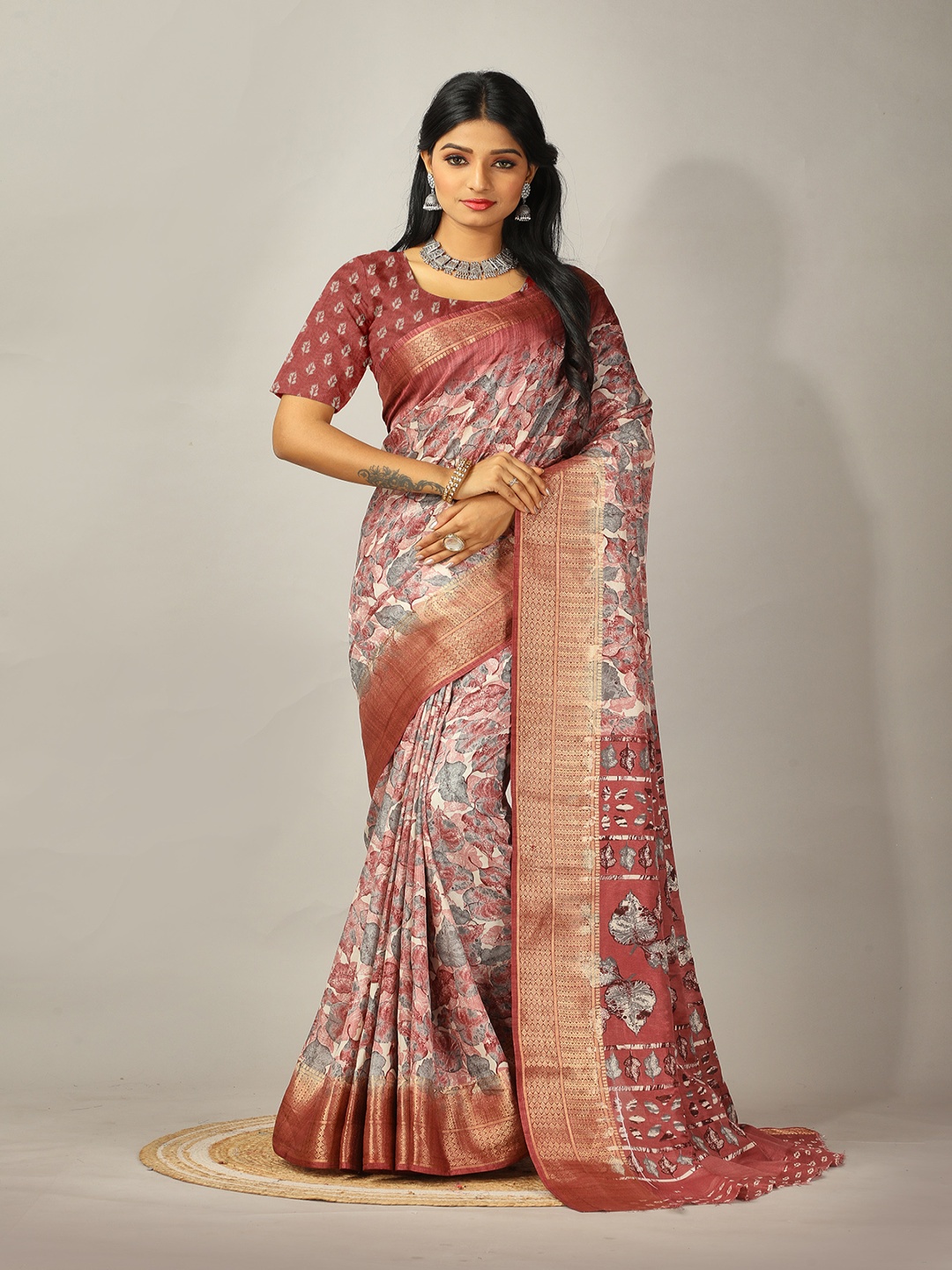

A.V.M. SILK MILLS Floral Printed Woven Design Zari Saree, Mauve