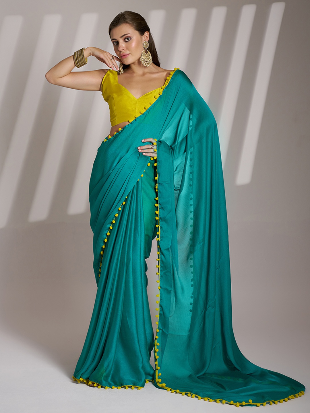 

Mitera Embroidered Pure Chiffon Saree, Teal