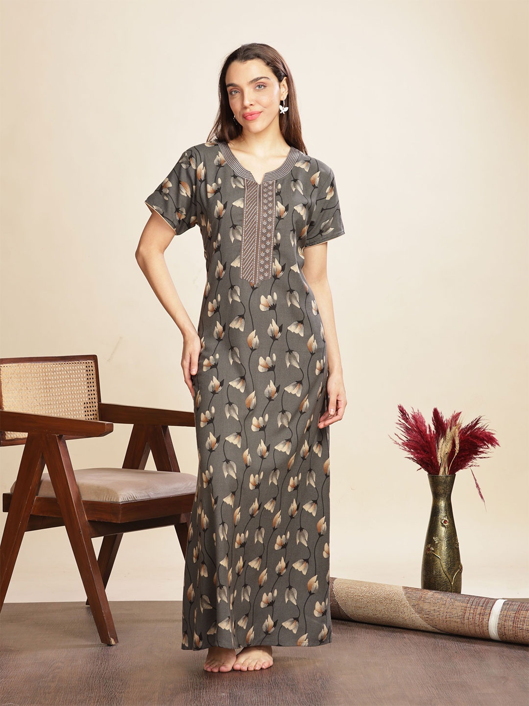 

9shines Label Printed Maxi Nightdress, Grey