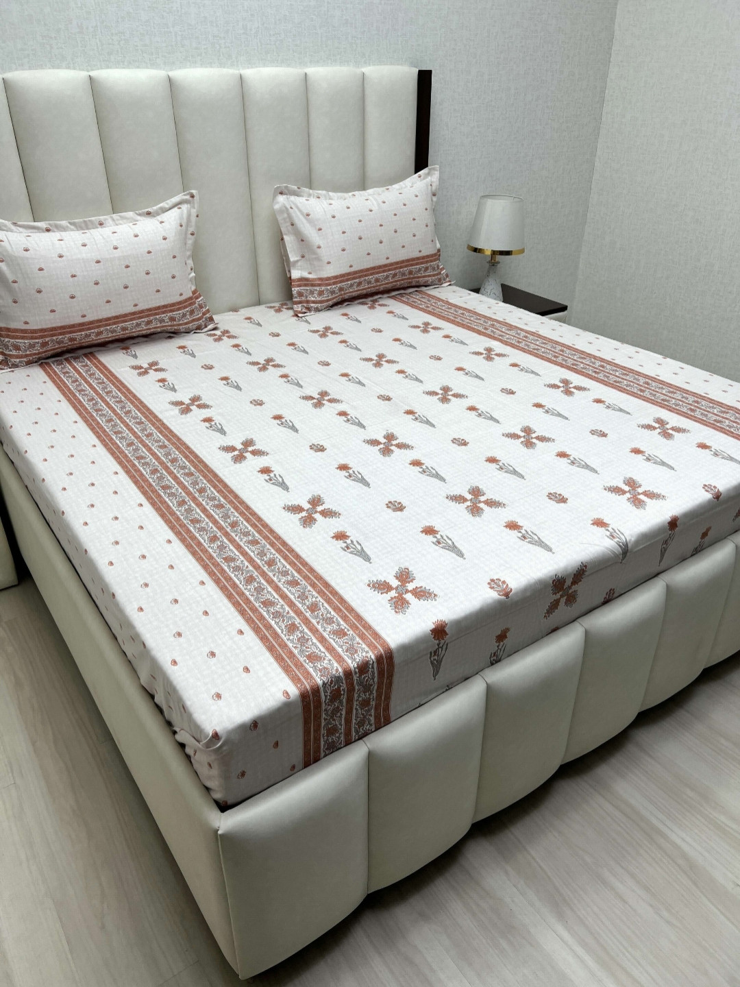 

Pure Decor Royal Passion Red Printed Pure Cotton 330 TC Queen Bedsheet Set 2.28m x 2.54m, Pink