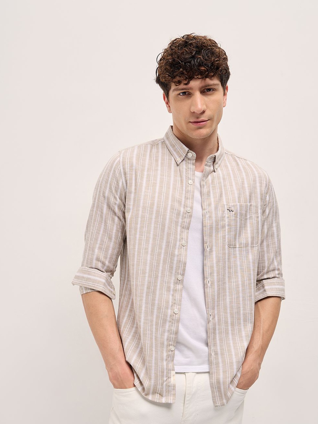 

THE BEAR HOUSE Men Button-Down Collar Vertical Striped Cotton Casual Shirt, Beige