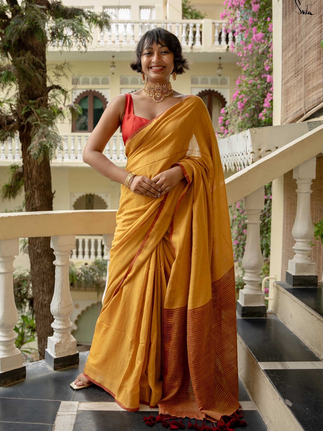 

Suta Solid Border Multicolour Slub Saree, Mustard