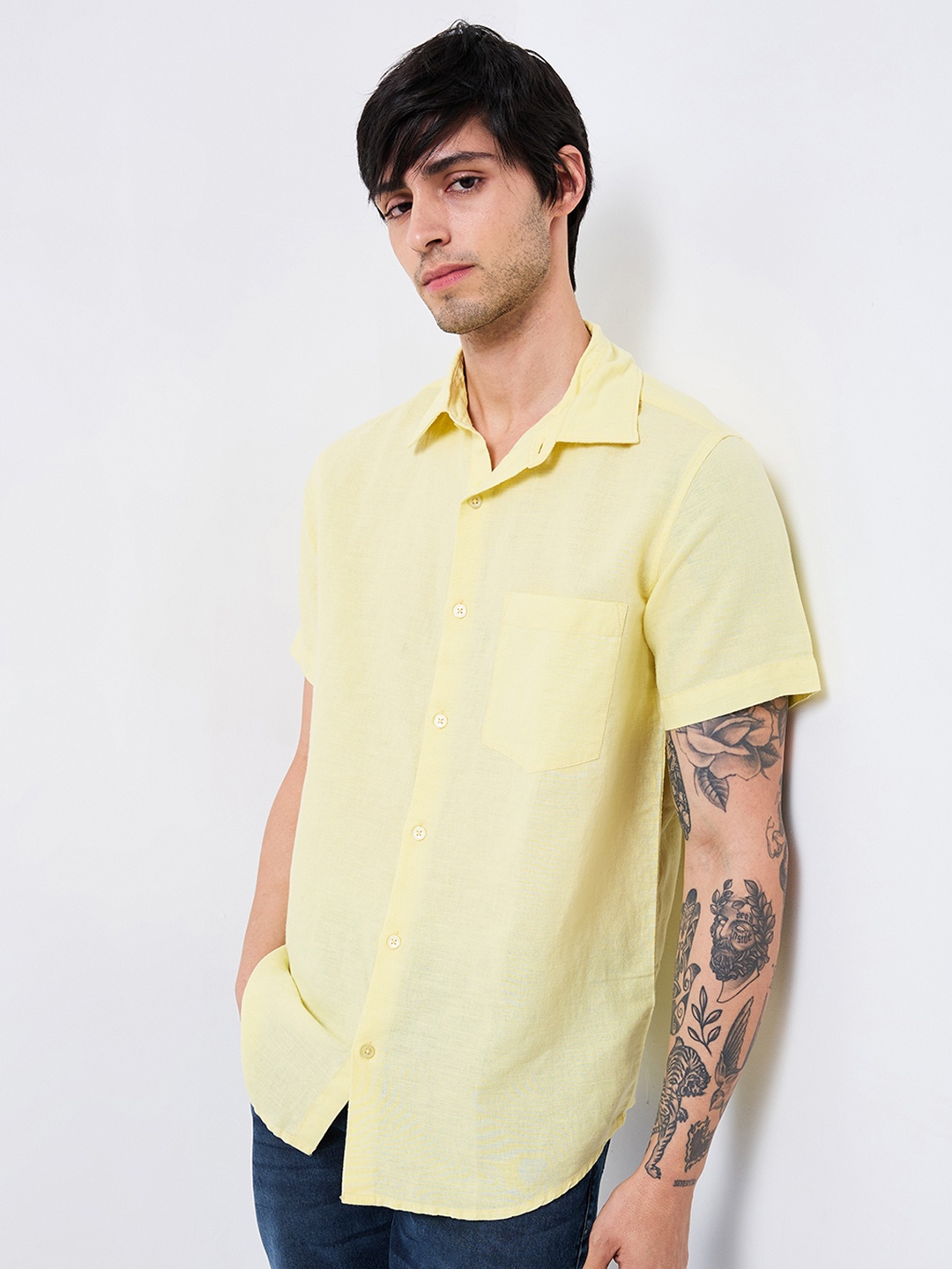 

SPYKAR Men Spread Collar Solid Cotton Casual Shirt, Yellow