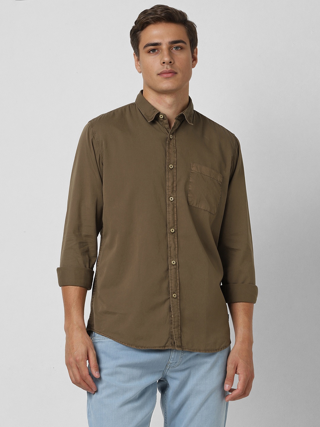 

VAN HEUSEN DENIM LABS Men Spread Collar Solid Cotton Casual Shirt, Green