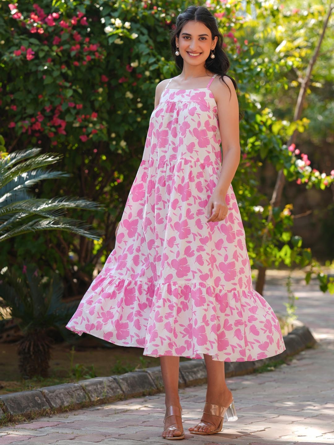 

Janasya Women Pink Pure Cotton Abstract Printed Tiered Dress