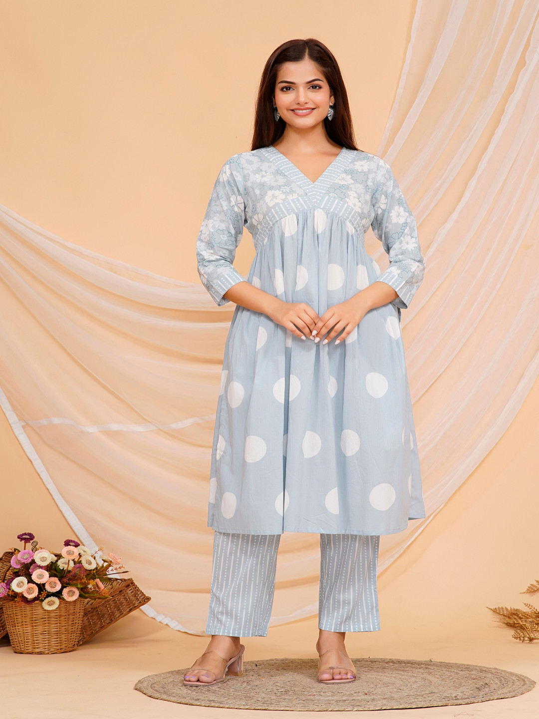 

JAGNA Floral Printed V-Neck Pure Cotton Anarkali Kurta With Trousers & Dupatta, Grey