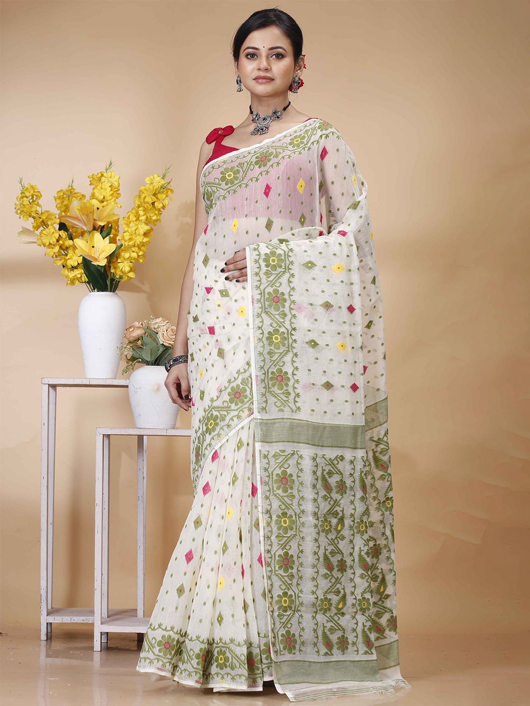

SRILOK Woven Design Pure Cotton Fusion Jamdani Saree, Off white