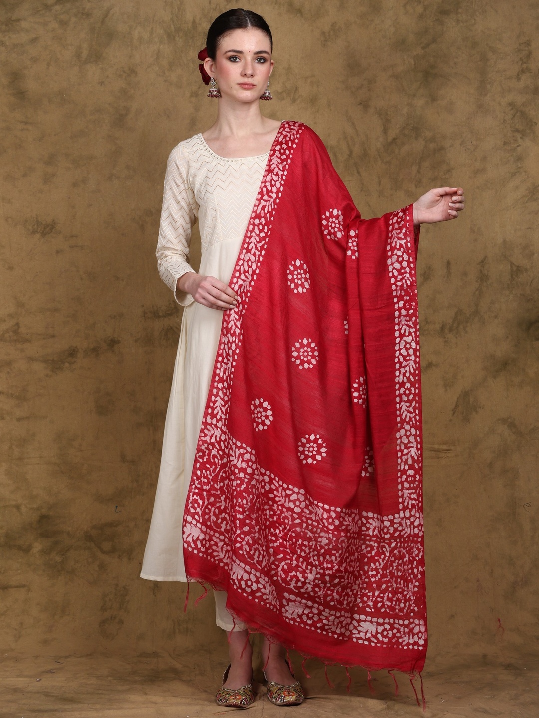 

Exotic India Batik Printed Chakra Pattern Art Silk Dupatta, Red