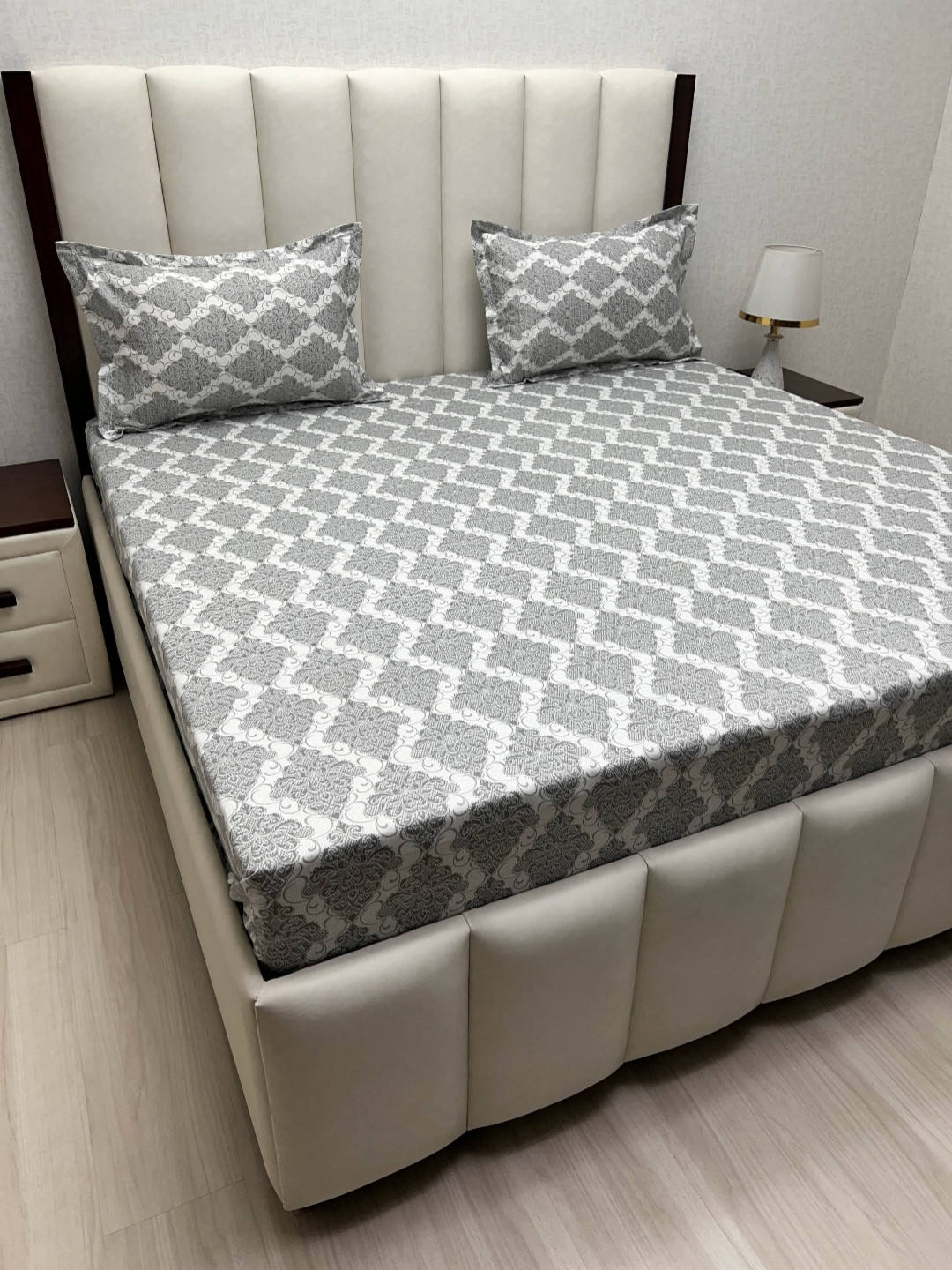 

Pure Decor Royal Passion Grey Printed Pure Cotton 350 TC Queen Bedsheet Sets 2.28m x 2.54m