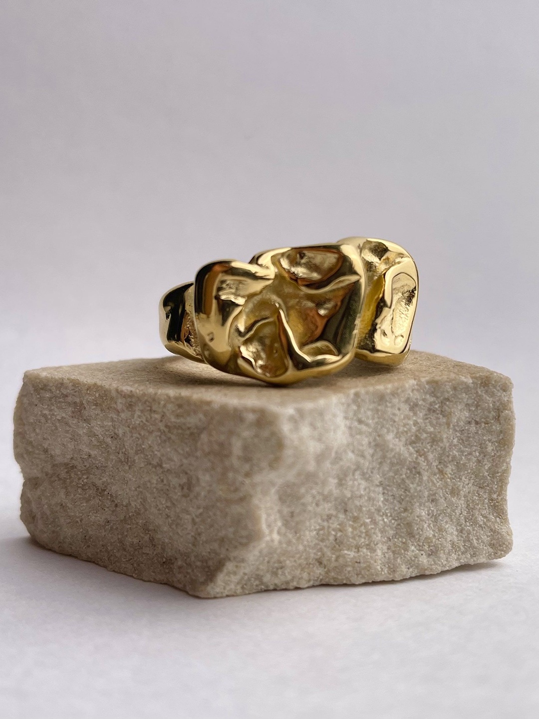 

LOCAL PITARA Gold-Plated Intricate Textured Finger Ring