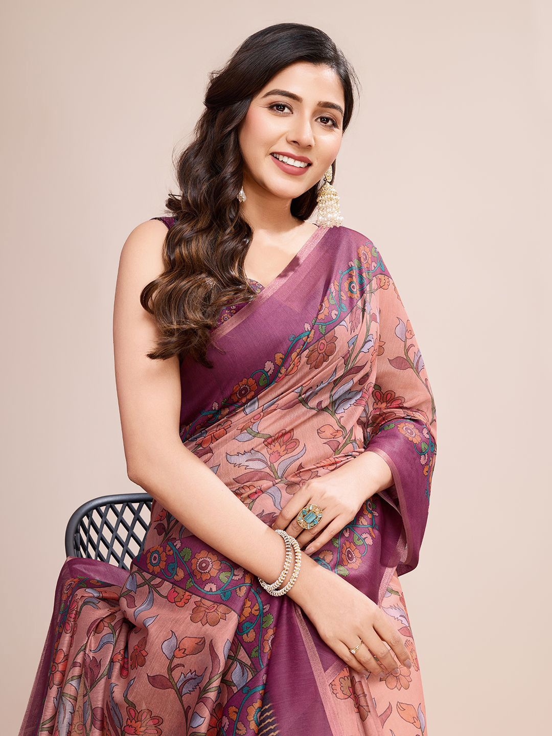 

Suha Floral Zari Linen Blend Saree, Orange