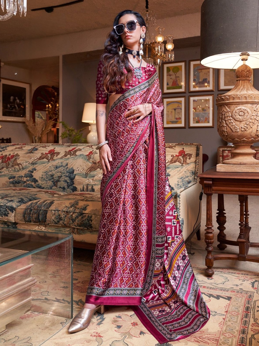 

BLENDIFY Bandhani Satin Saree, Maroon